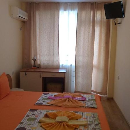 Ivanovi Guest House Primorsko Exteriér fotografie