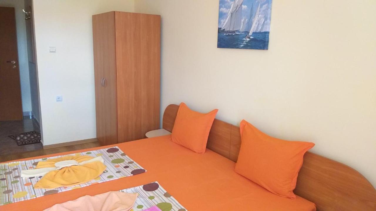 Ivanovi Guest House Primorsko Exteriér fotografie